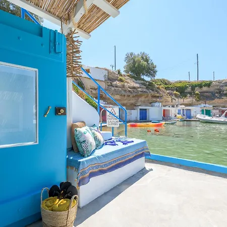 Semesterbostad Pigi Zois Boathouse Mandrakia