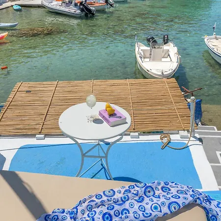 Pigi Zois Boathouse * Mandrakia