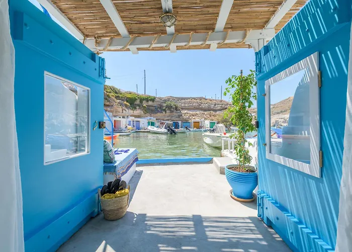 Feriehus Pigi Zois Boathouse *